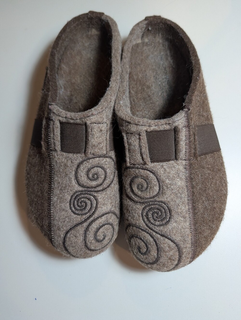 Haflinger Woman's Size 37(7) I Brown Felt Slip-On Clogs with Swirl Embroidery